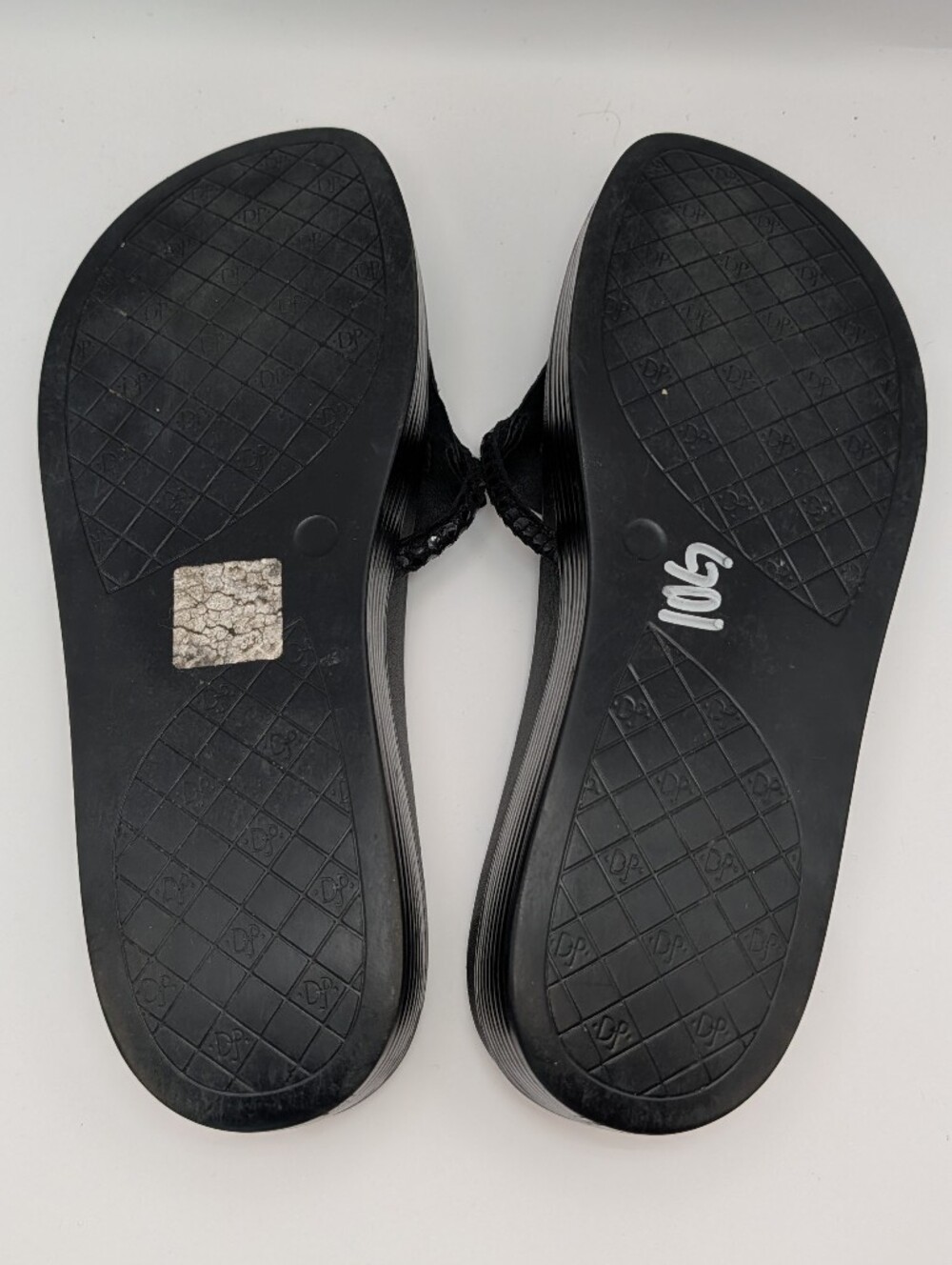 Donald J. Pliner Fifi Embossed Slide Sandals - Picture 8 of 12